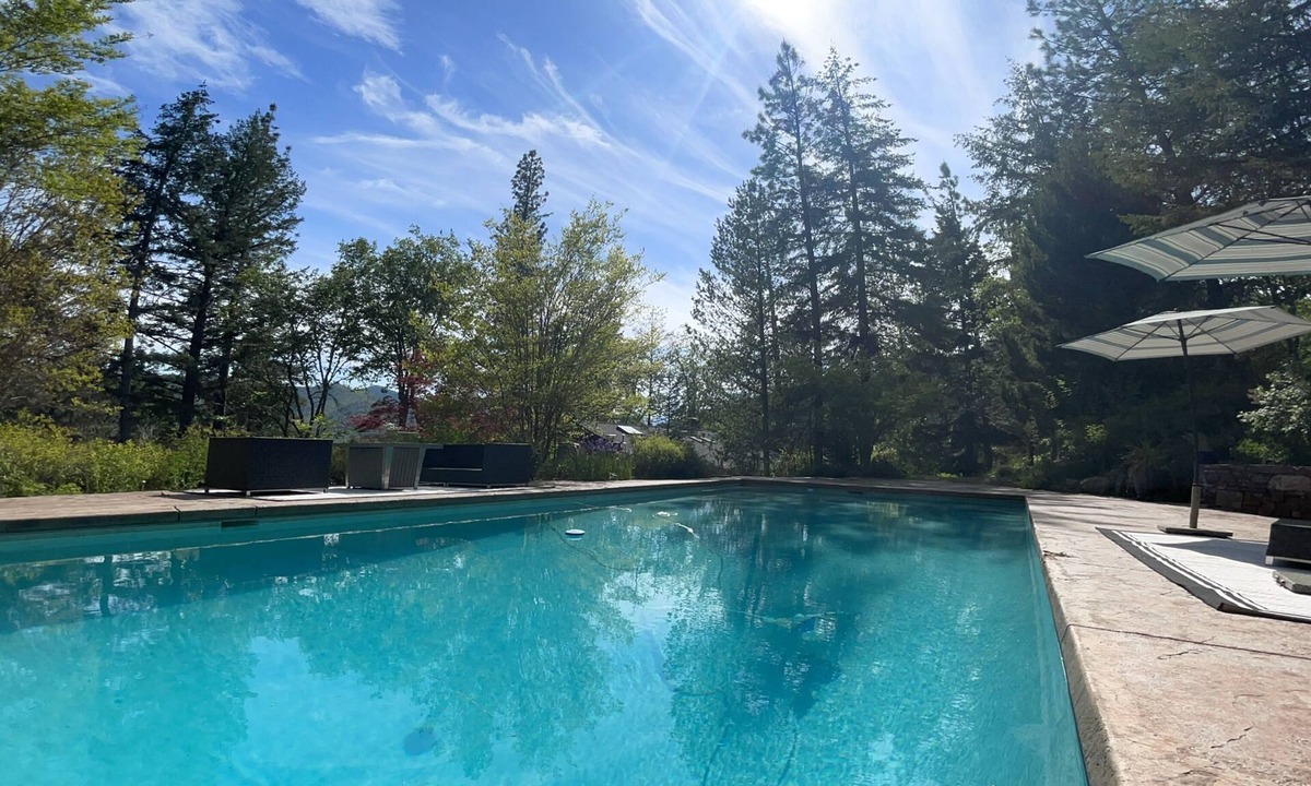 Rogue River House | Escape to 150 Acres, 3BR Estate with Pool, Trails & Total Privacy