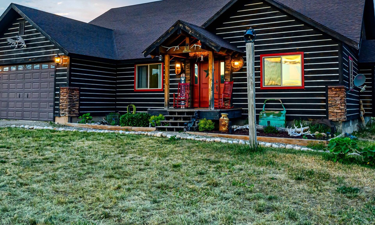 Driggs House | Escape to Teton Creek Ranch, your western adventure starts here!