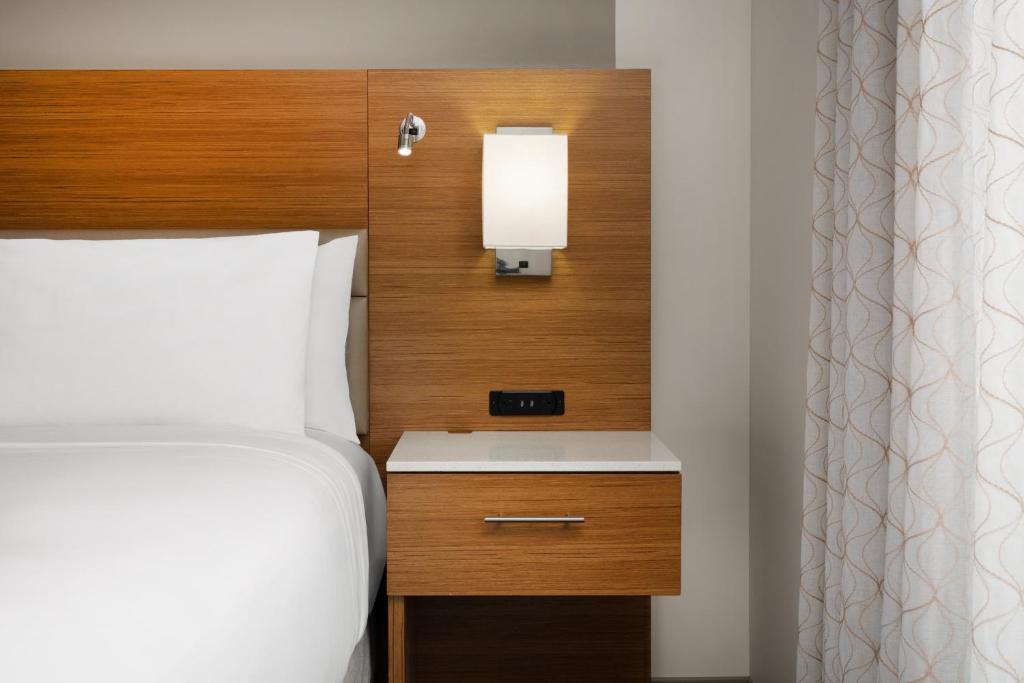 South Lake Union Hotel | EVEN Hotel Seattle Downtown - Lake Union by IHG