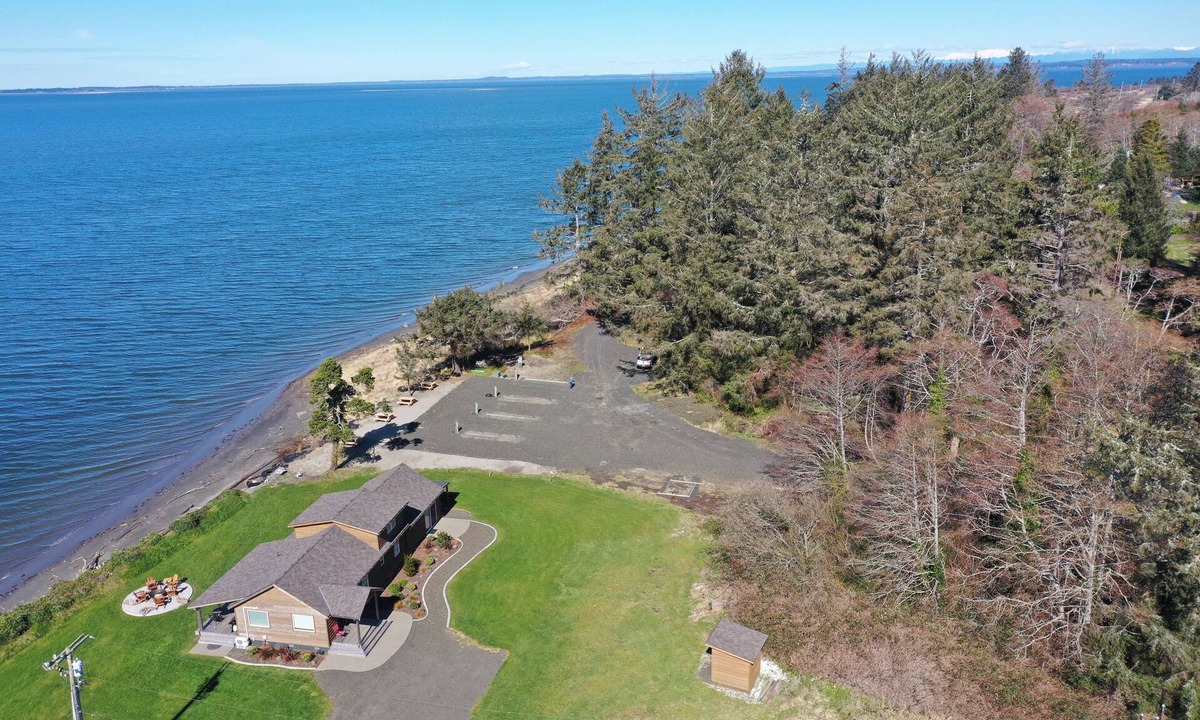 Aberdeen RV Rental | Exclusive Bayside RV Site #3