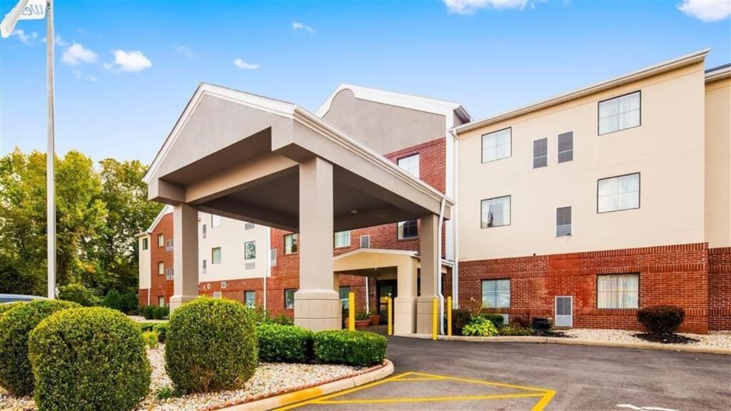 Pickerington Hotel | Executive Suites - Columbus East