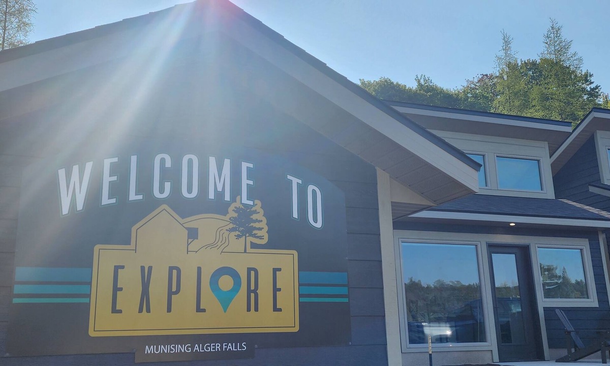 Munising Ski Chalet | EXPLORE Munising Studio Suite 103