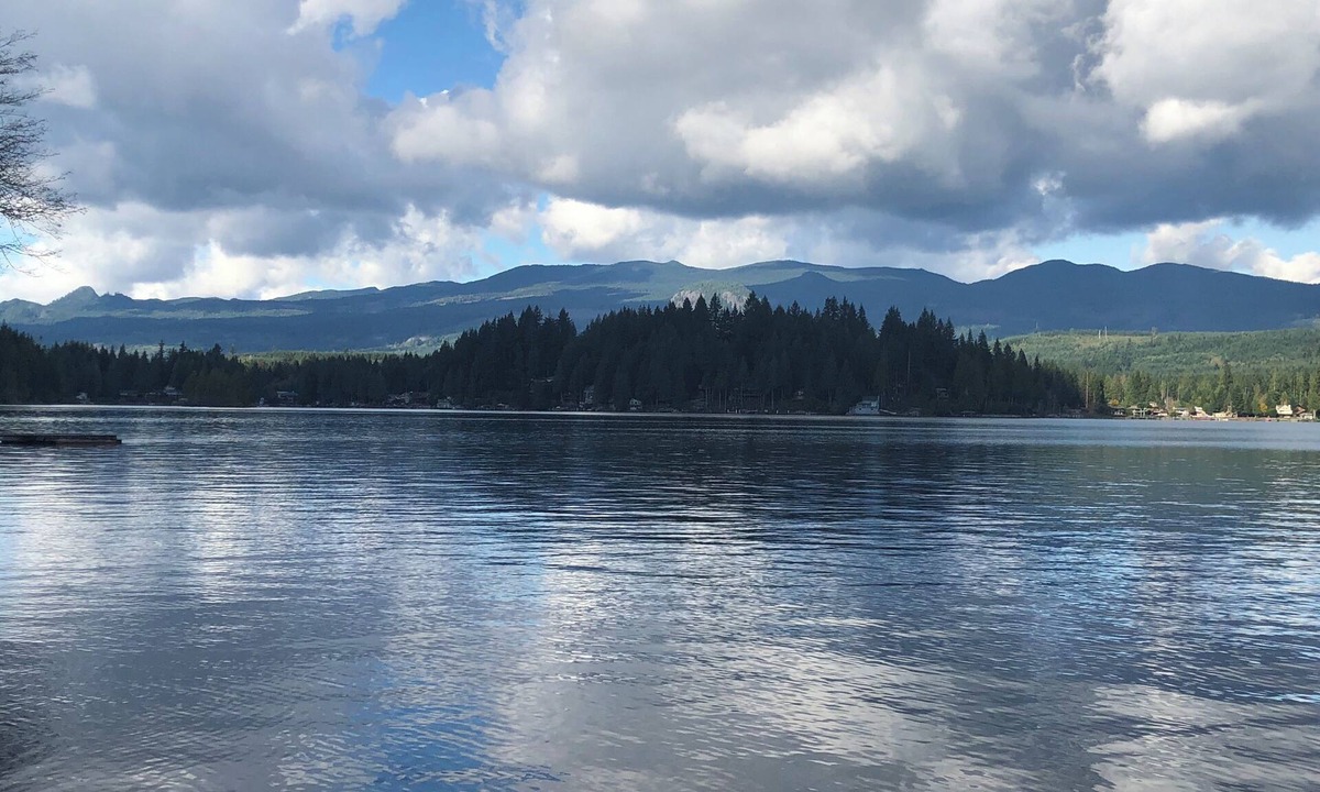 Lake Cavanaugh House | Fabulous 4-bedroom lake house directly on Lake Cavanaugh