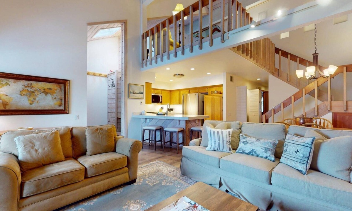 Elkhorn Village Condo | Fairway Nine Condo- New Listing! Recently updated