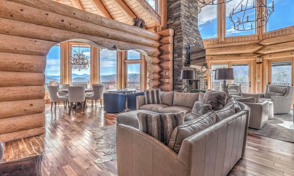 Cherry Log Cabin | Falling Waters Lodge - Magnificent Views | Large Wraparound Decks | Hot Tub & Game Room