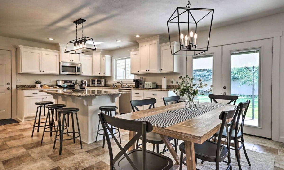 Idaho Falls House | Family-Friendly Home | Giant Connect-4 Game | Backyard