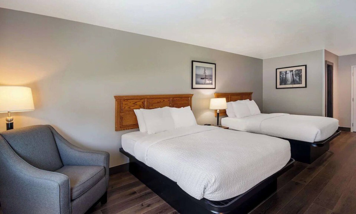 Rexburg Hotel | Family-Friendly Rexburg Retreat l Near Porter Park w/Pool & Parking
