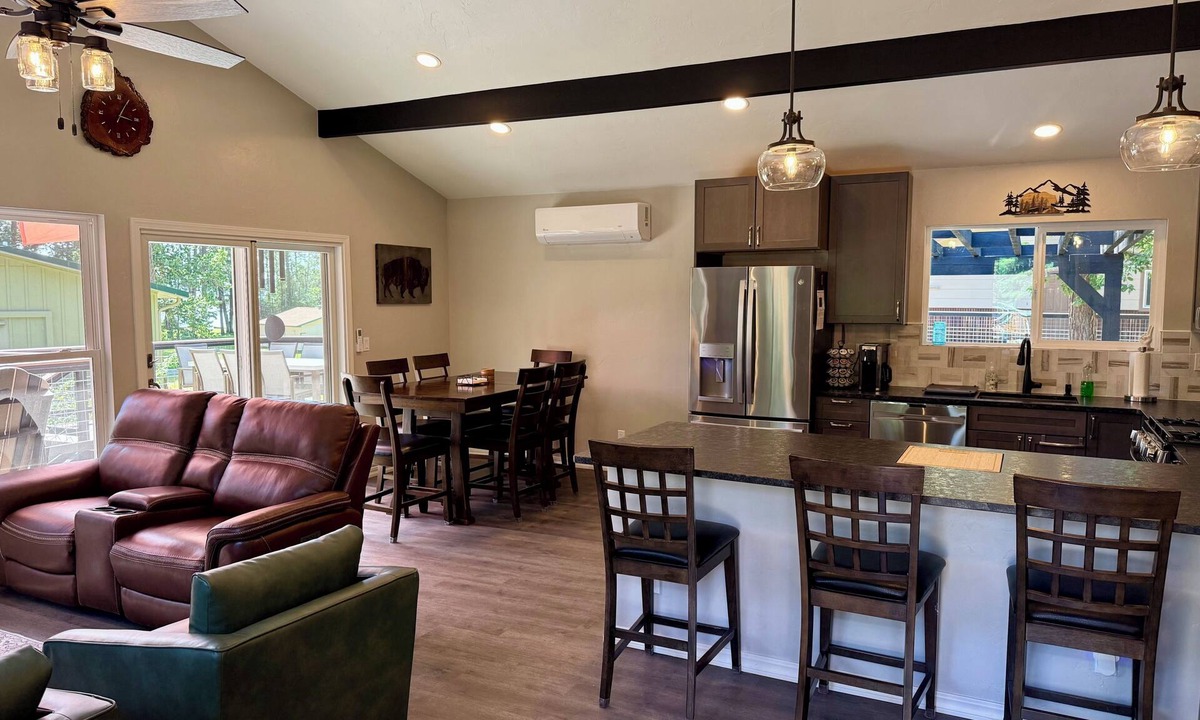 Finley Point House | Finley Point Retreat near Flathead Lake and GNP