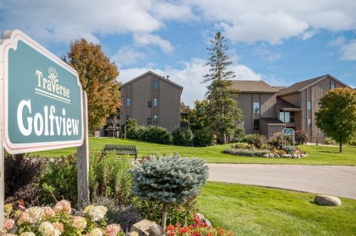 Acme House | FORE! Tee Time Retreat @ GT Resort