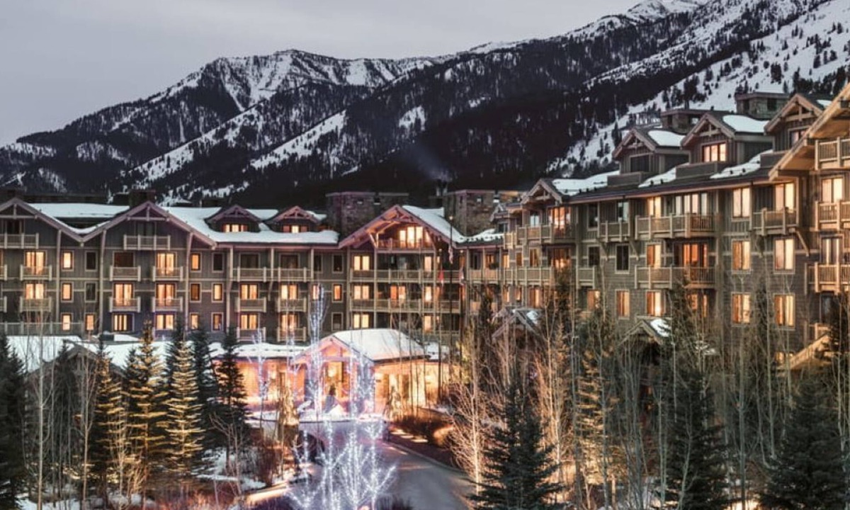 Teton Village Resort | Four Seasons Jackson Hole 2 bed/2.5 bath residence