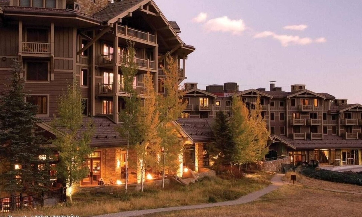 Teton Village Condo | Four Seasons Jackson Hole 3BR/3Bath Resort Property. Ski in and Ski out 5 Star