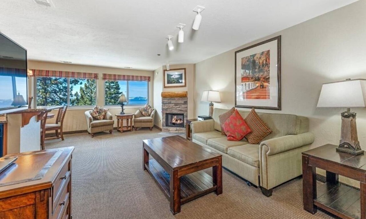 Tahoe Village Apartment | Four Villas w/Kitchenette, Pools, Playground & Relaxing Spa Access