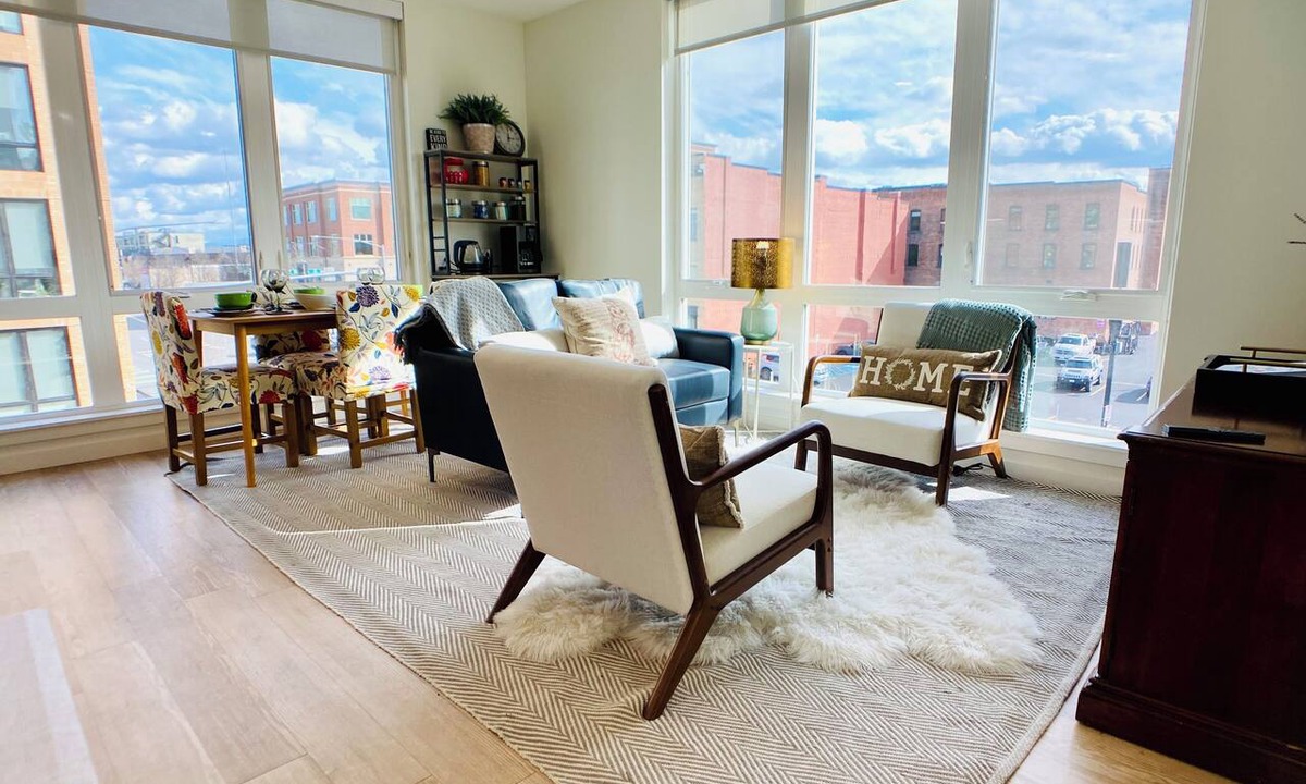 Downtown Spokane Apartment | Free Assigned Parking+Walk To RiverFront Park, Conv Center, Restaurants