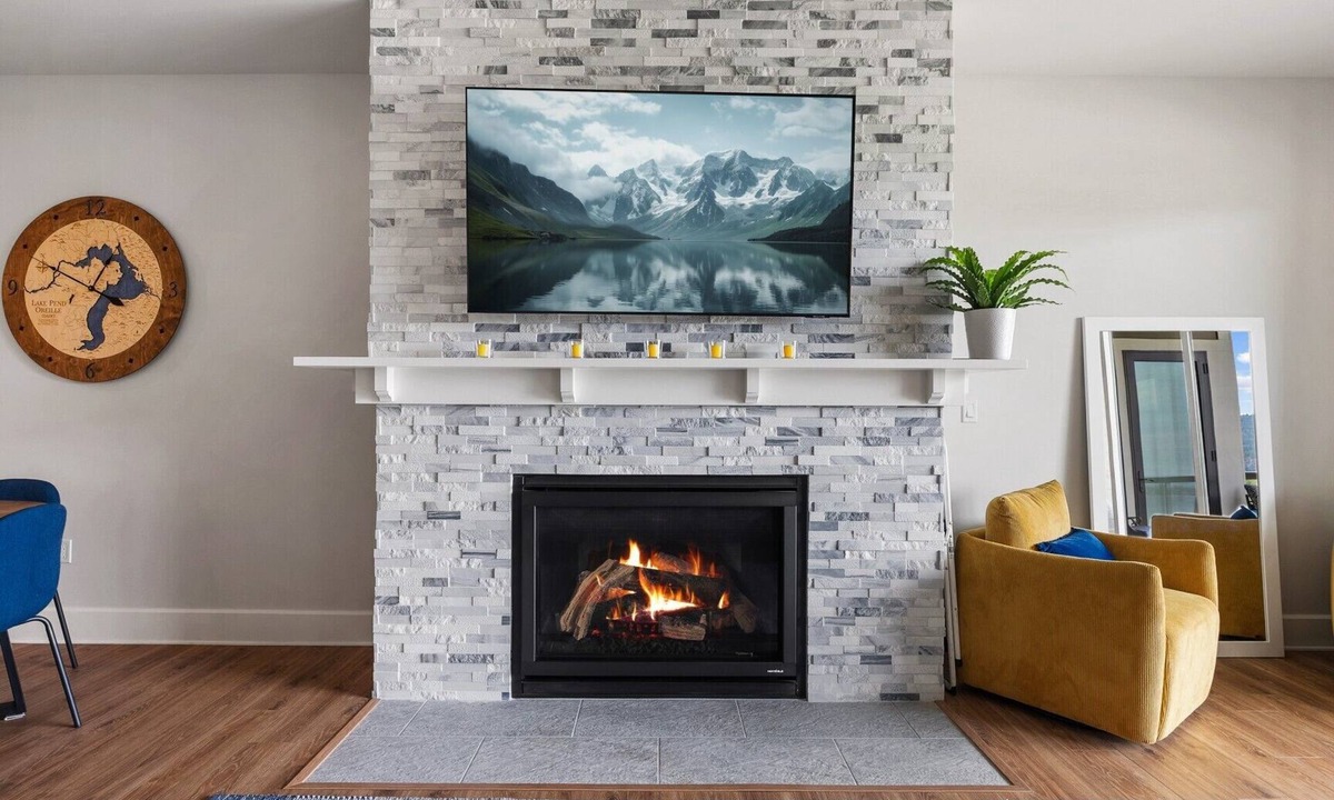 Sandpoint Condo | Fresh Design, King & Queen - Seasons at Sandpoint