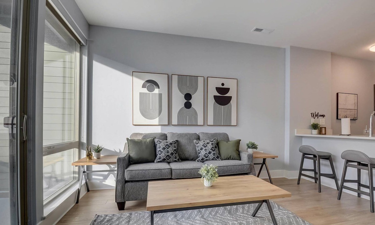 Cole-Noble District Apartment | Frontdesk | Studio Apt near the Eiteljorg Museum