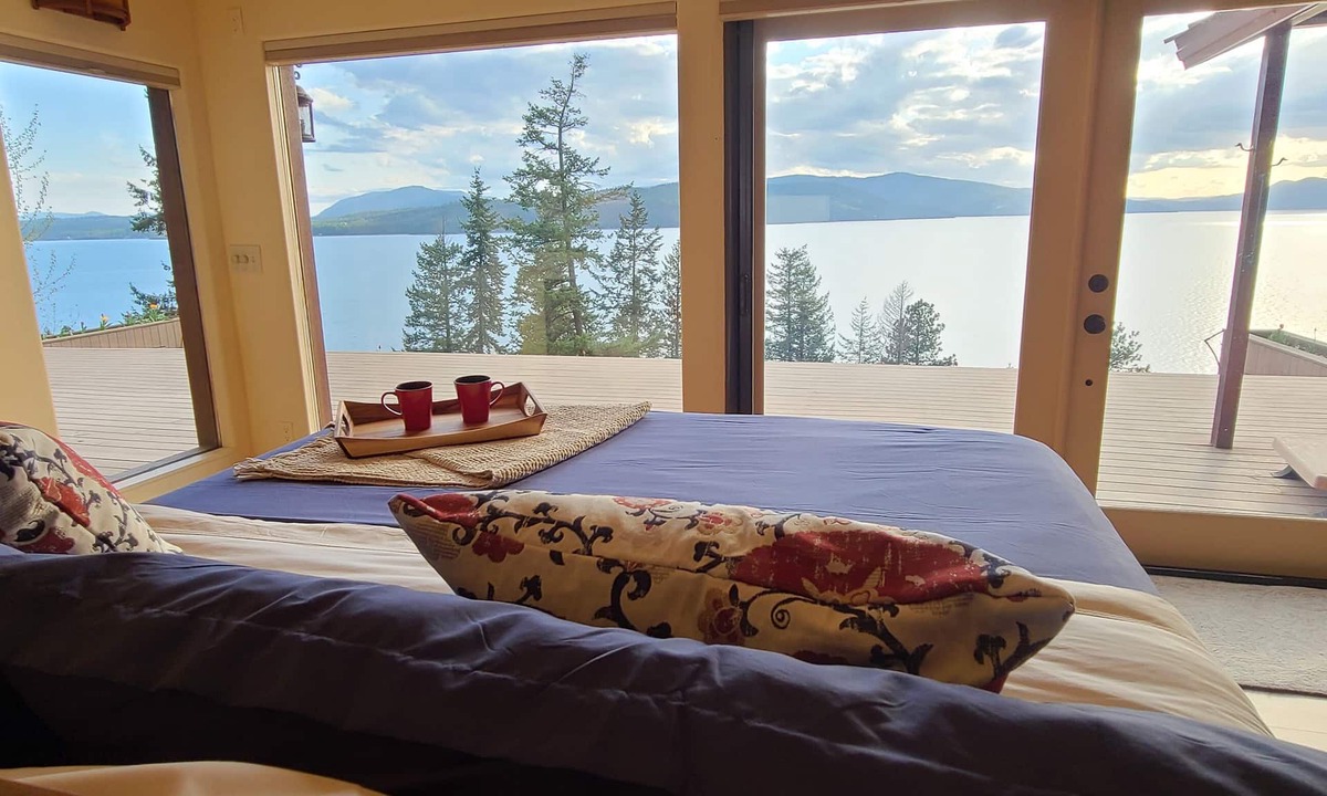 Trestle Creek House | Garden of Eagen: A Lover's Getaway and Spiritual Retreat