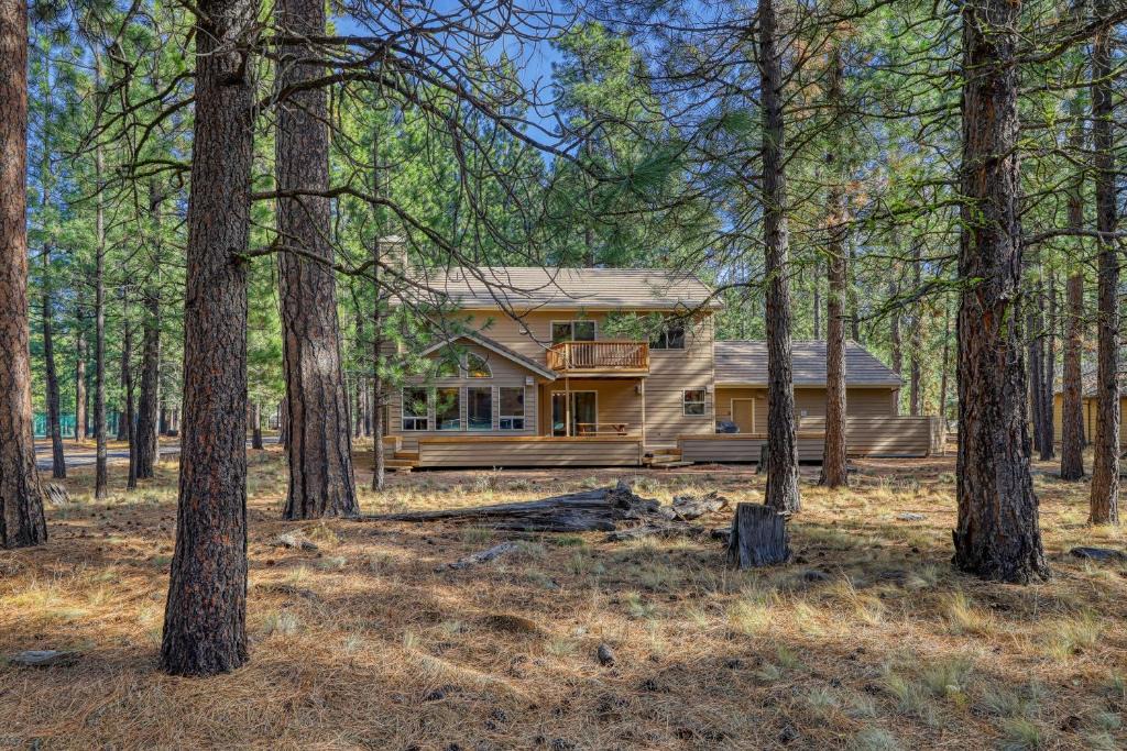 Black Butte Ranch House | Glaze Meadow 42