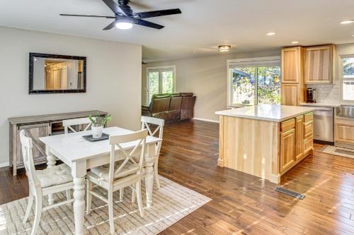 East Port Orchard House | Golf, Hike, Dine & Relax: Home in Port Orchard
