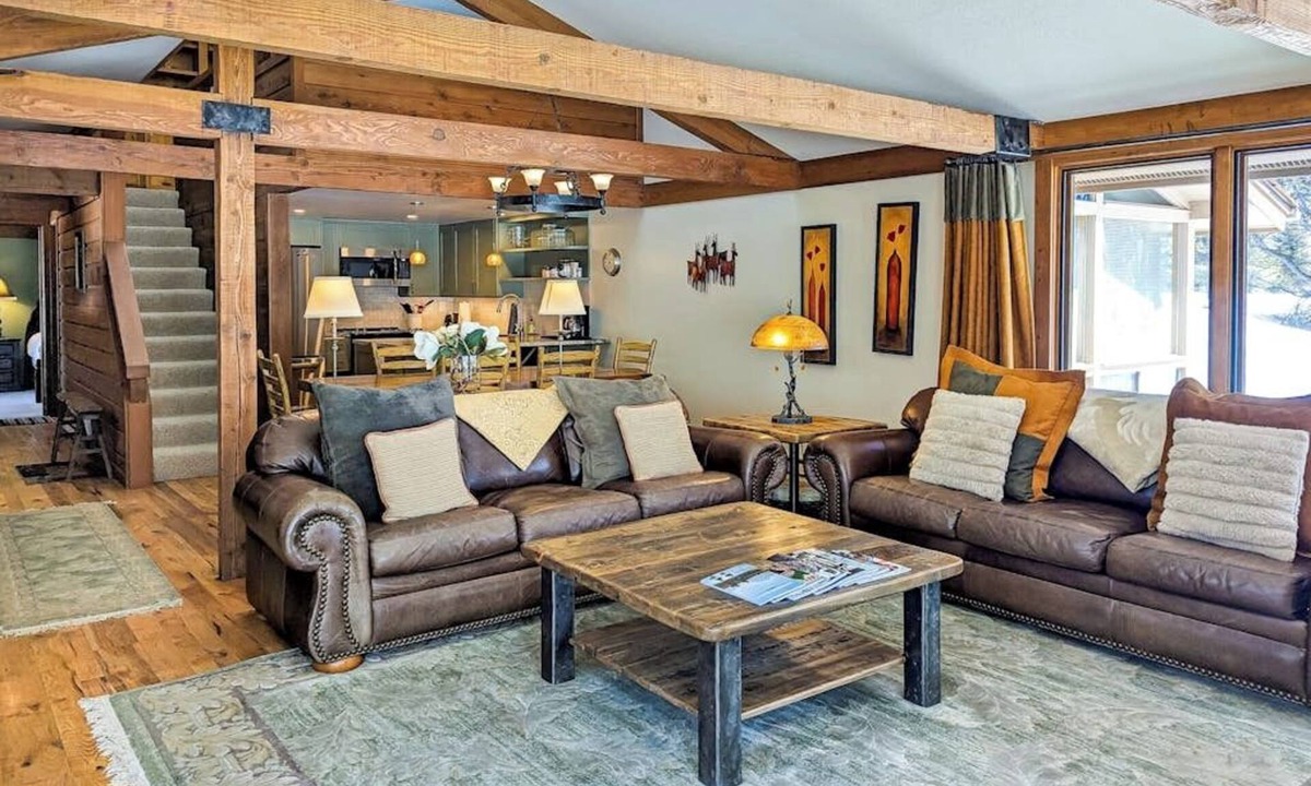 Jackson House | Gorgeous country escape with deck & wood-burning fireplace - near hiking trails