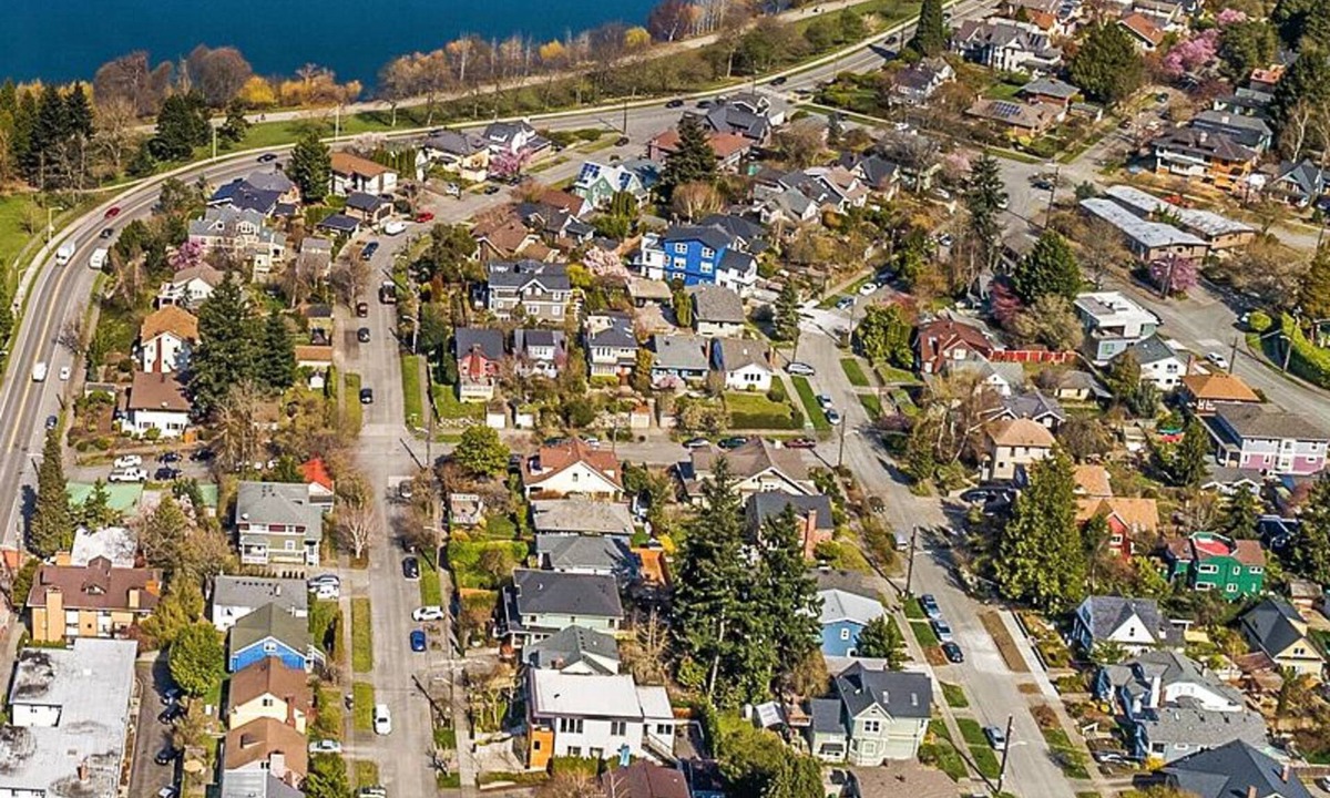 Phinney Ridge House | Green Lake 1st Line Home C Full Modern Remodeling