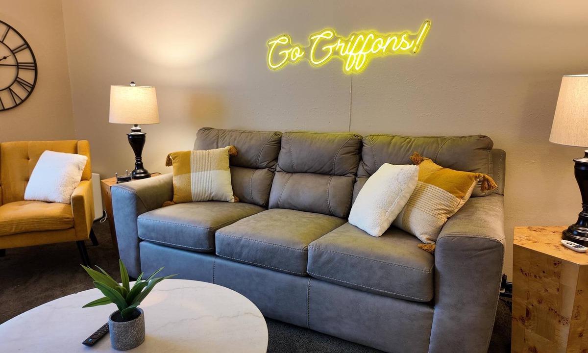 St. Joseph House | Griffon Den - 2-Bedroom Property w/Lots of Features