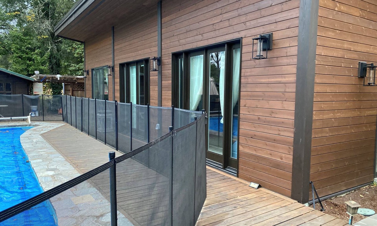 Canby House | Guest Pool House on Riverfront Estate Inside Molalla State Park