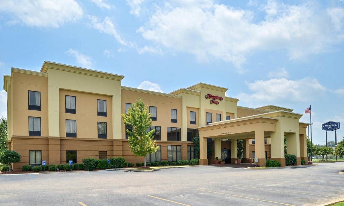 Selma Hotel | Hampton Inn Selma