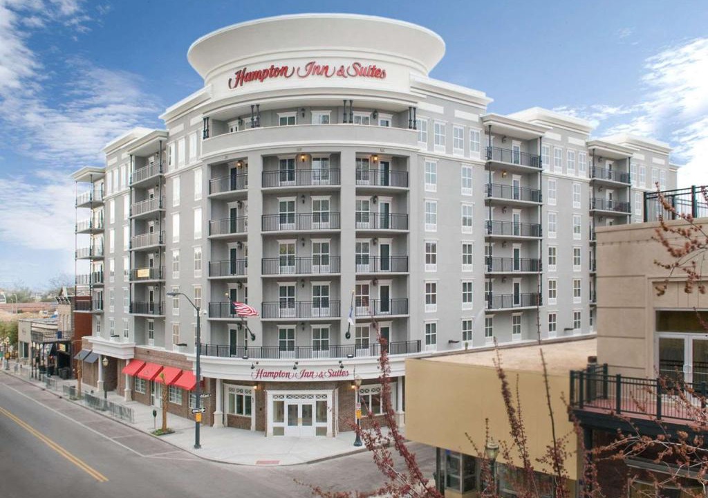 Central Business District Hotel | Hampton Inn & Suites Mobile - Downtown Historic District