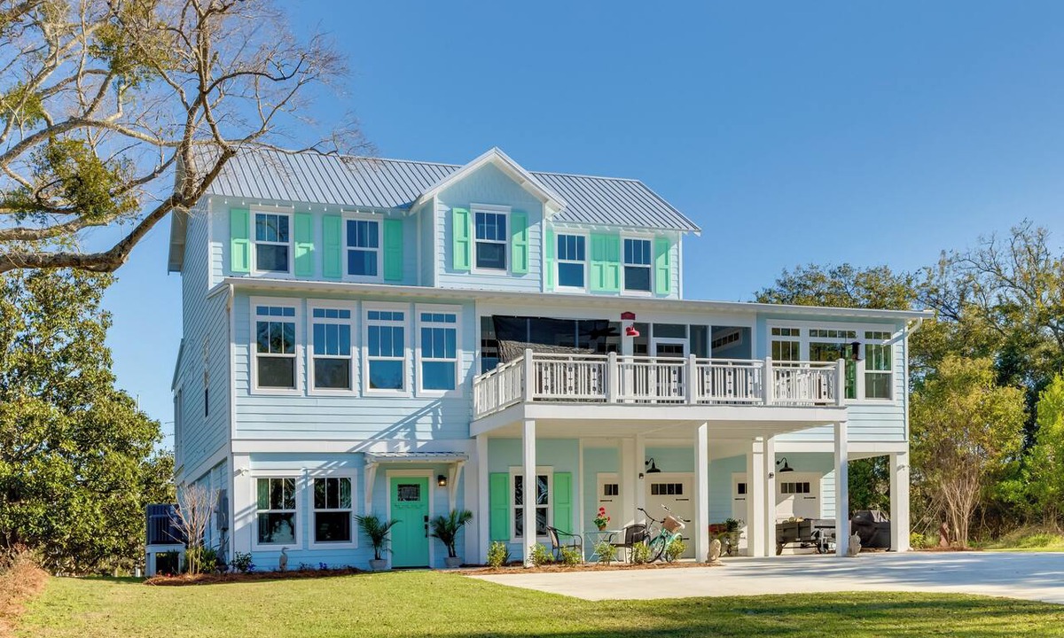 Biloxi Apartment | Harbor Oaks Haven: Walk to Front Beach & Downtown!