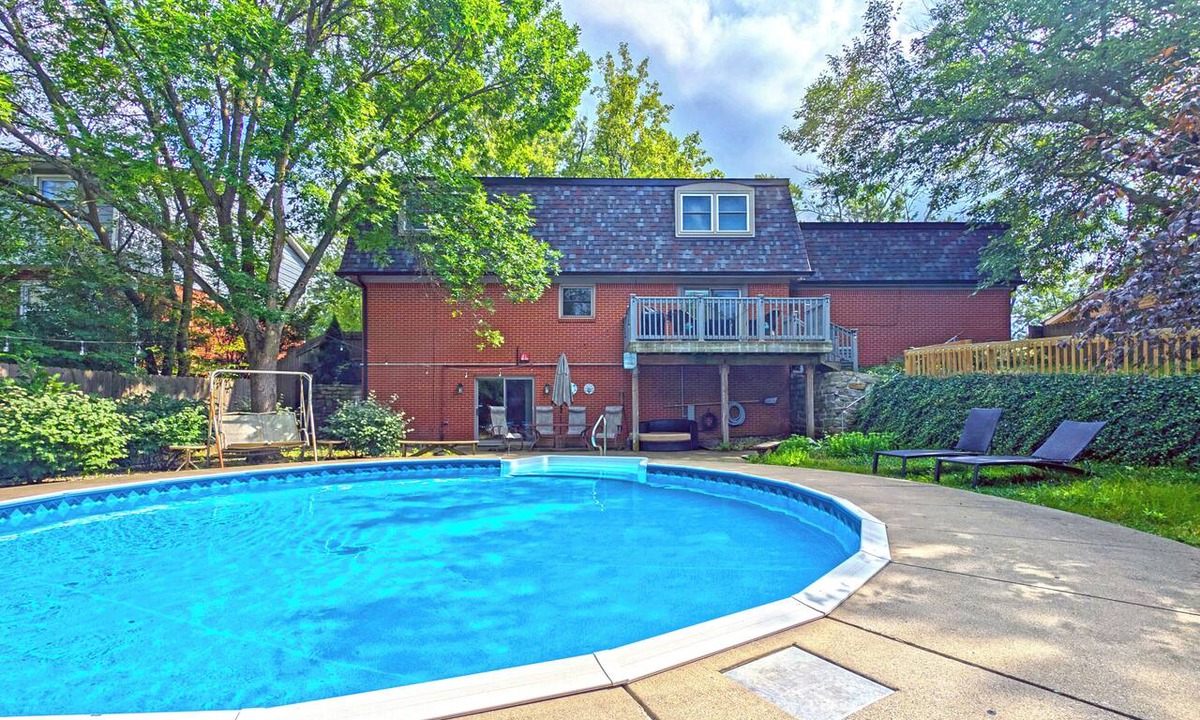 Muncie House | Harmony Hideaway, 5 min to BSU, Summer Pool, Games