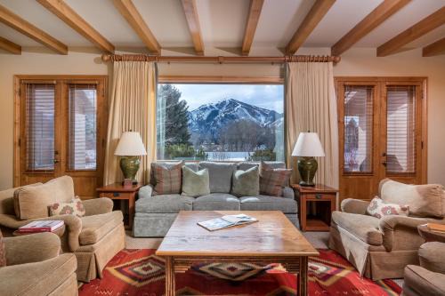 Elkhorn House | Harriman Cottage at Sun Valley