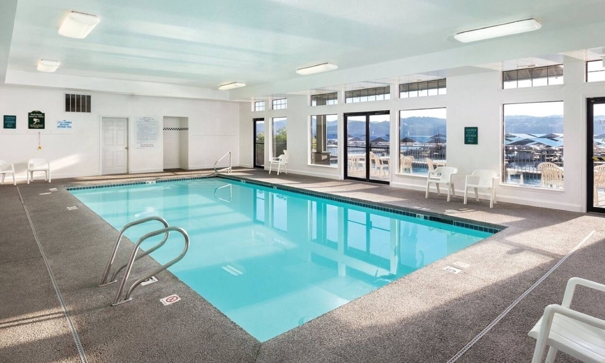 Coeur d'Alene Resort | Harrison Idaho | Friends Lake Retreat | Pool + Lake | 2BR