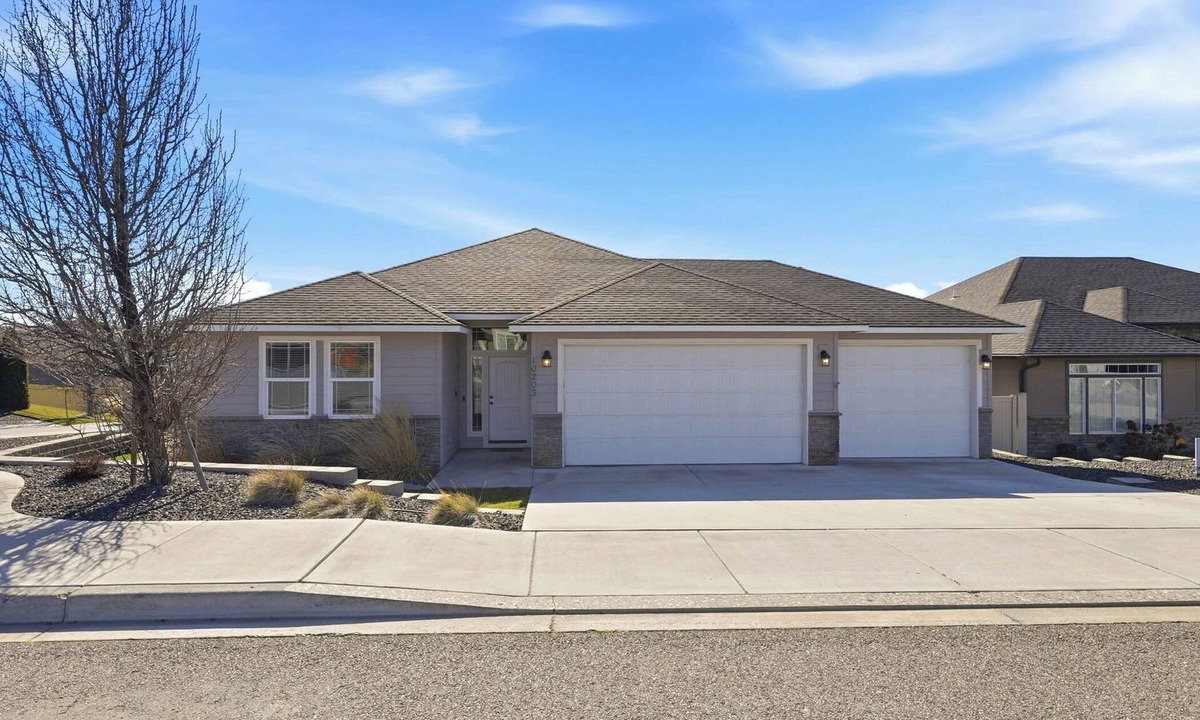 Tri-Cities House | Haven in the Desert - Kennewick spacious home