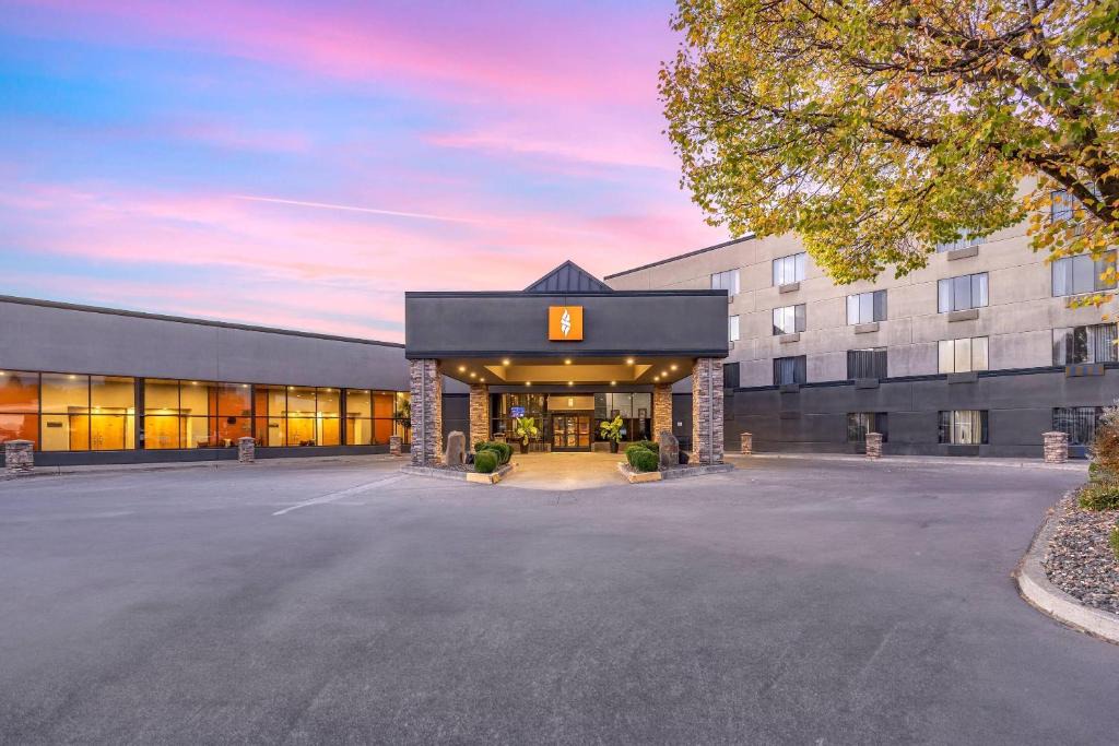 Lewiston Hotel | Hells Canyon Grand Hotel, an Ascend Collection Hotel
