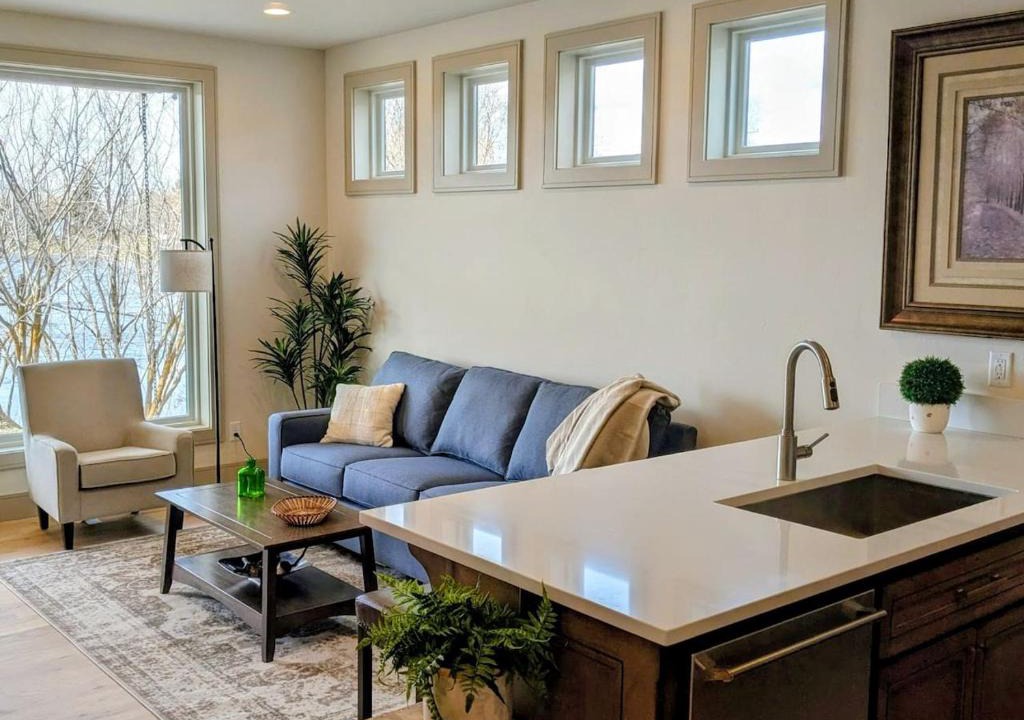St. Anthony Apartment | Henrys Fork Suites Suite One