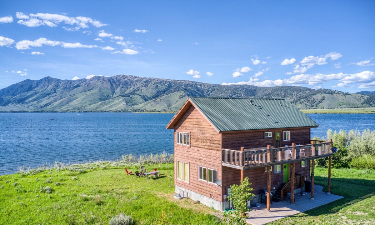 Island Park House | Henrys Lake Goose Bay