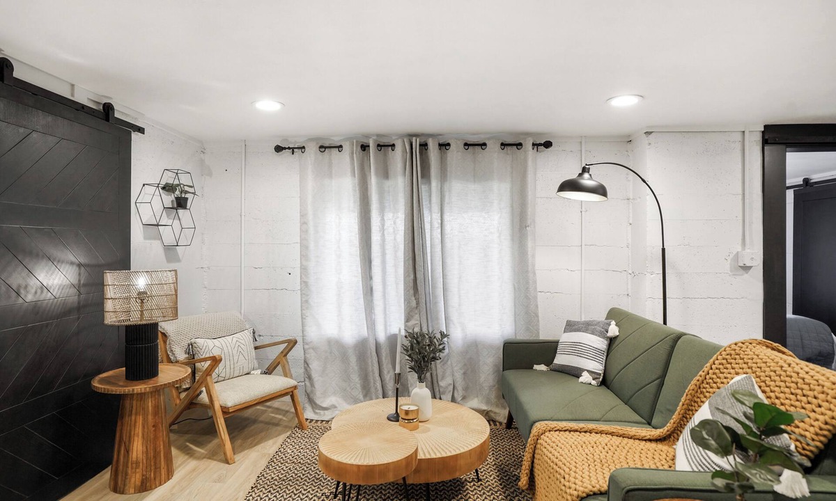 West Salem Apartment | ~Hideaway~ Cozy Basement: 1bed+Studio+Office-Salem