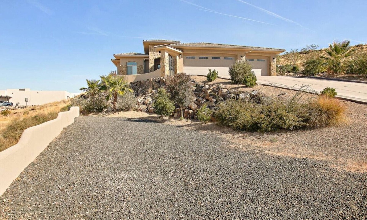 Hurricane House | Hillside Hurricane Home - Open, Luxurious, wViews