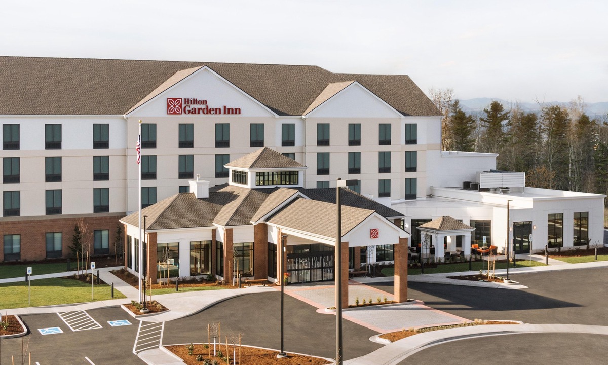 Medford Hotel | Hilton Garden Inn Medford