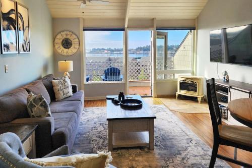 Historic Bayfront House | Historic Bayfront! Stellar Bridge & Bay Views! Bay Dreaming