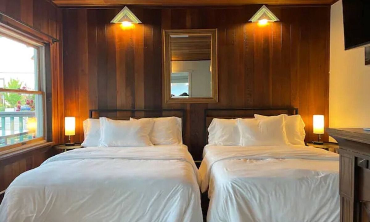 Sandpoint House | Historic K2 Inn, Full House Rental (Renovated Managers Quarters)