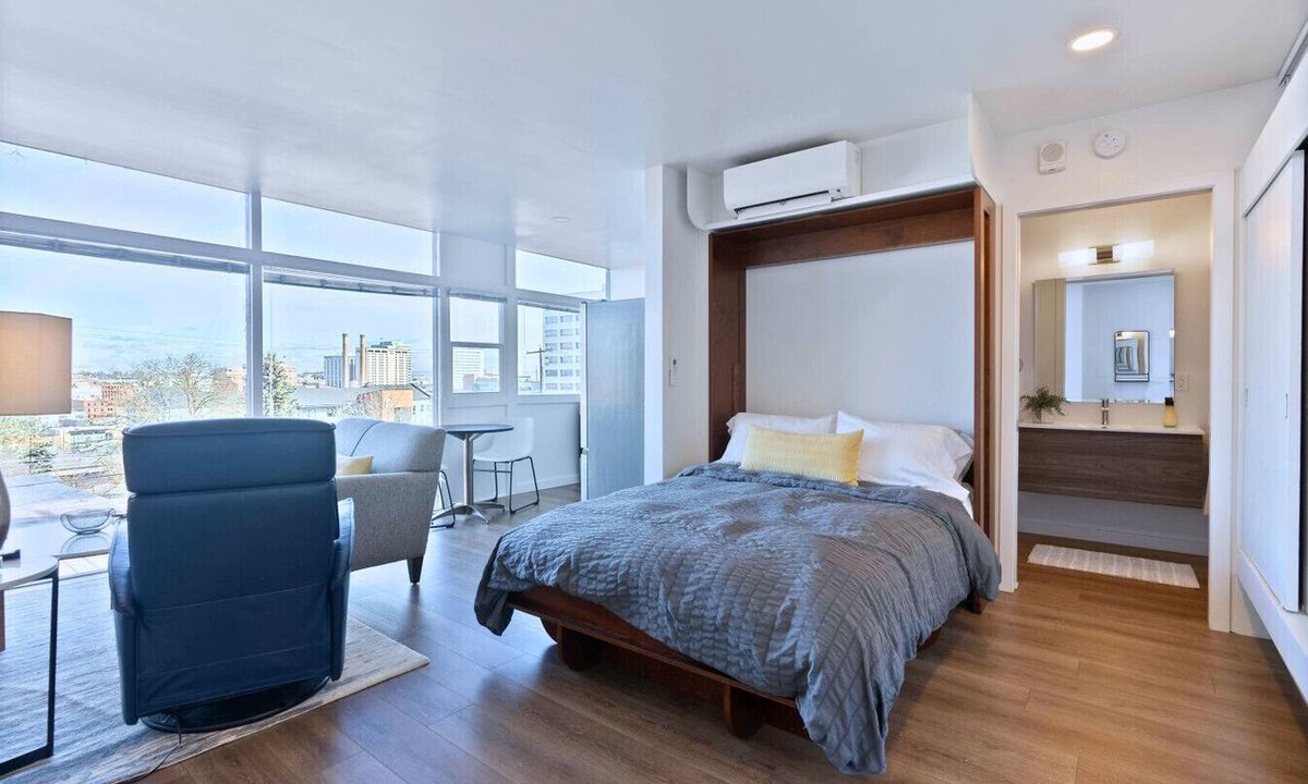 Cliff - Cannon Apartment | Historic Modern Apartment! Park Free w/DT Views!