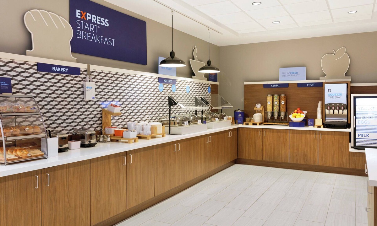 South Lake Union Hotel | Holiday Inn Express And Suites Seattle Downtown - Lake Union by IHG