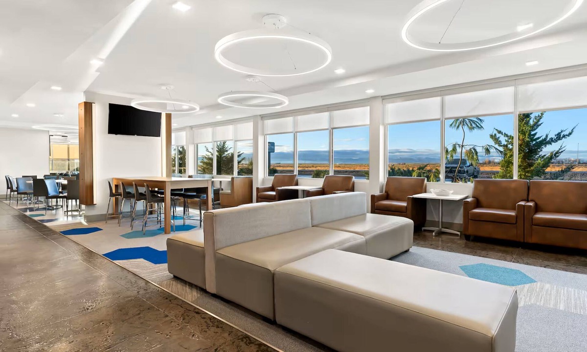 George Hotel | Holiday Inn Express & Suites George Quincy South by IHG