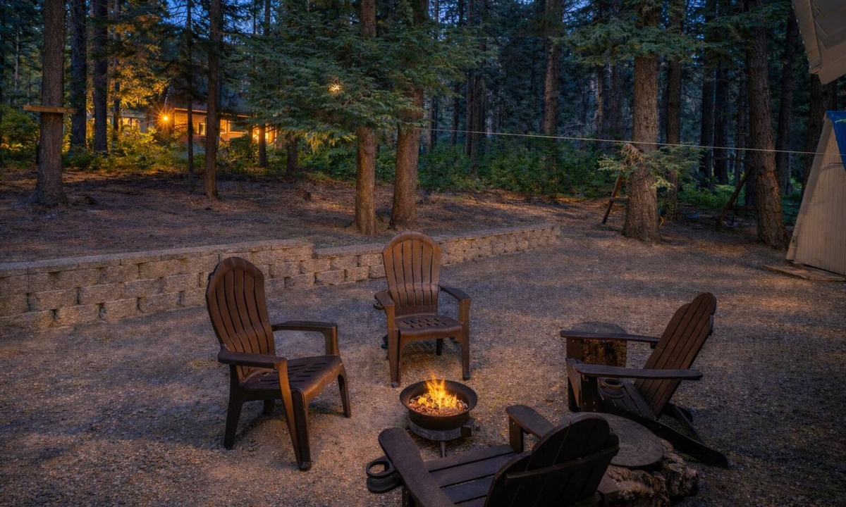 Leavenworth Cabin | Hot Tub | Deck | Firepit | Boat Parking | BBQ