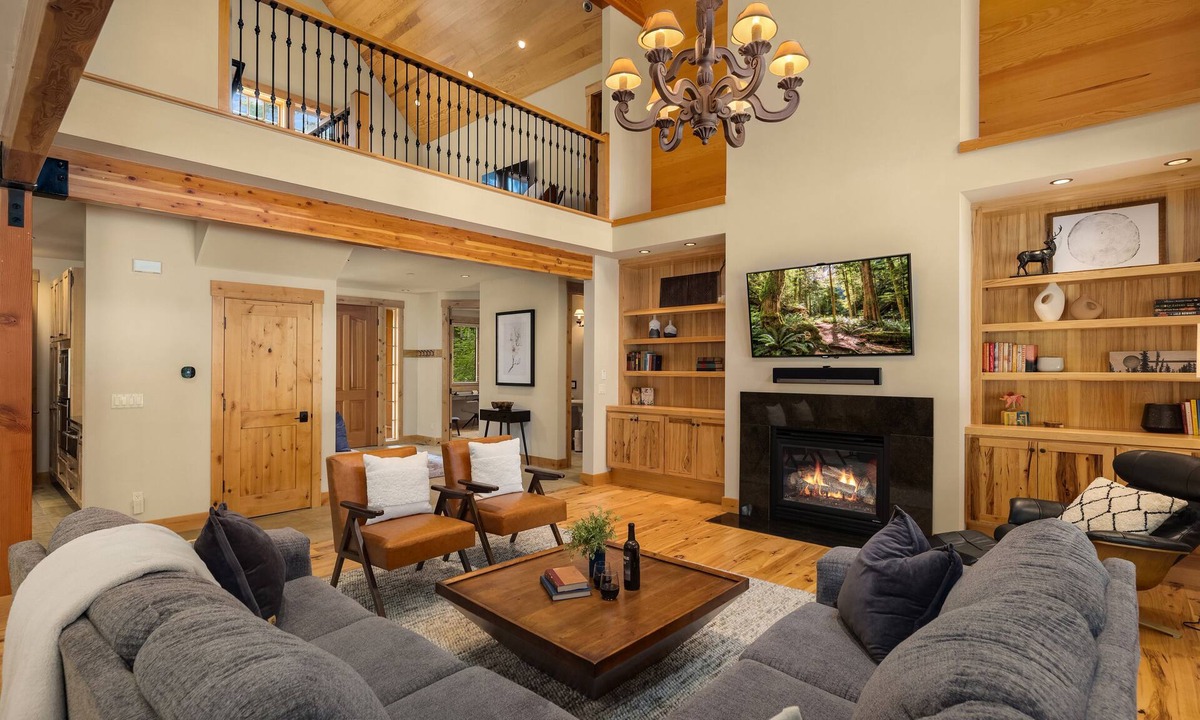 Cle Elum House | Hot Tub & Heated Patio! Suncadia Ski Getaway