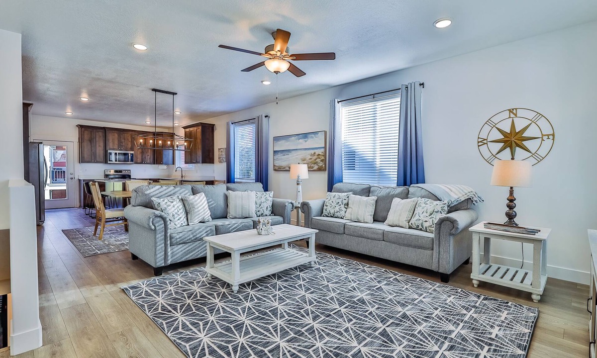 Sweetwater House | Hot Tub & Ideal Beach Access