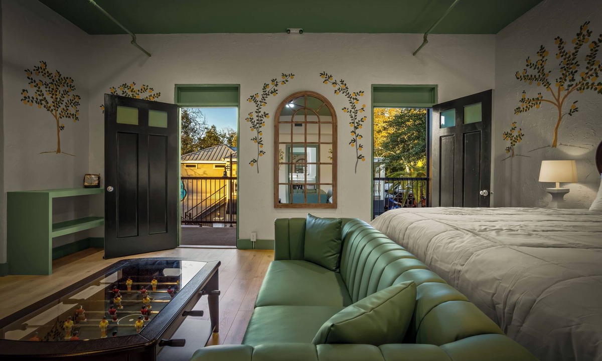Biloxi Hotel | Hotel Mojo