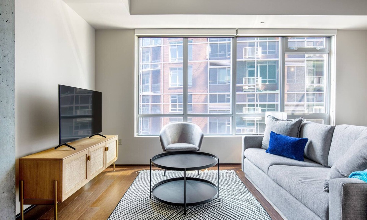 South Lake Union Apartment | Ideal South Lake Union 1BR w/Gym, Storage, near Parks, by Blueground