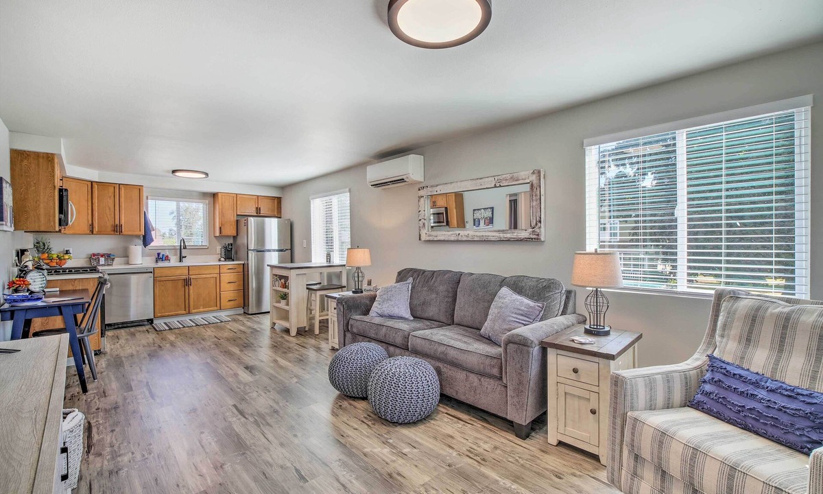 Buckley Apartment | Ideally Located Buckley Apartment w/Balcony!